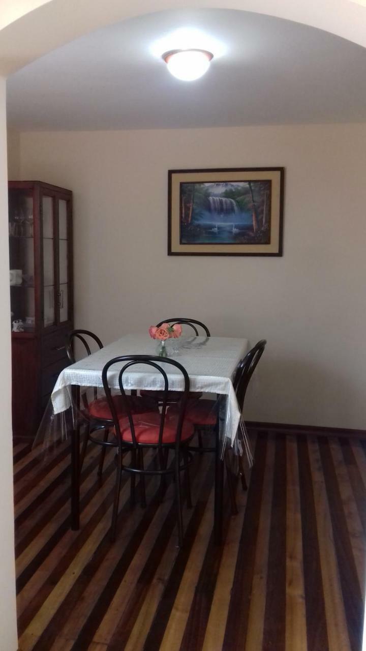 Casa Familiar Julita Hotel Ambato Luaran gambar